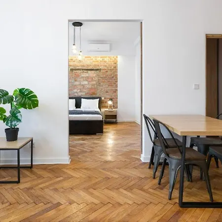 Fancy Apartments With Lift And A/C-3